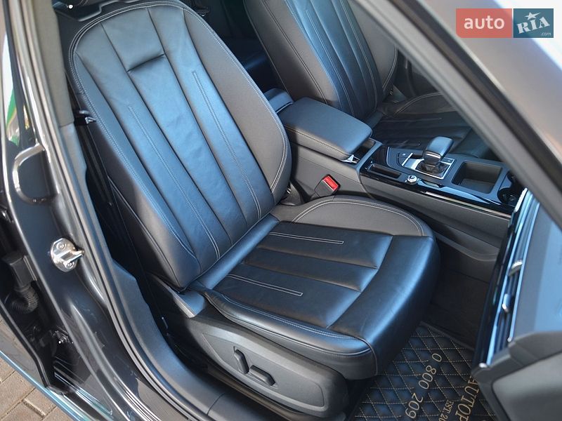 Седан Audi A4 2022 в Києві