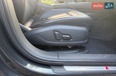 Седан Audi A4 2017 в Львове