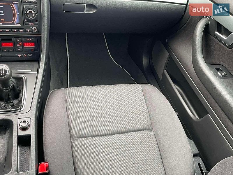 Седан Audi A4 2005 в Чернігові