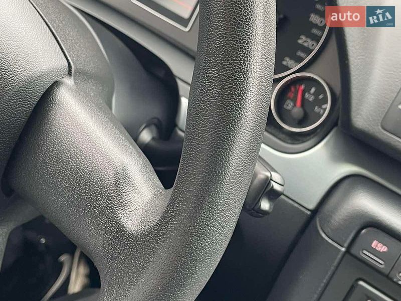 Седан Audi A4 2005 в Чернігові