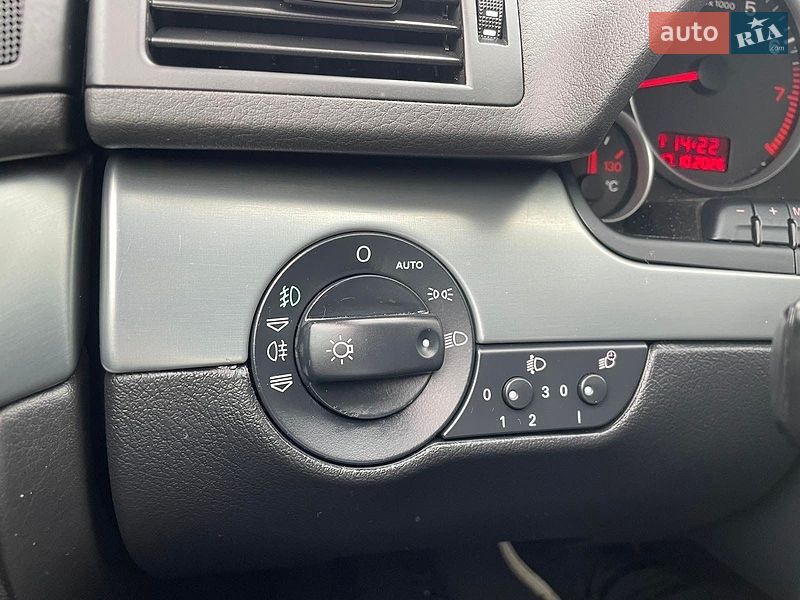 Седан Audi A4 2005 в Чернігові