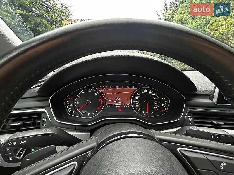Седан Audi A4 2015 в Комарному