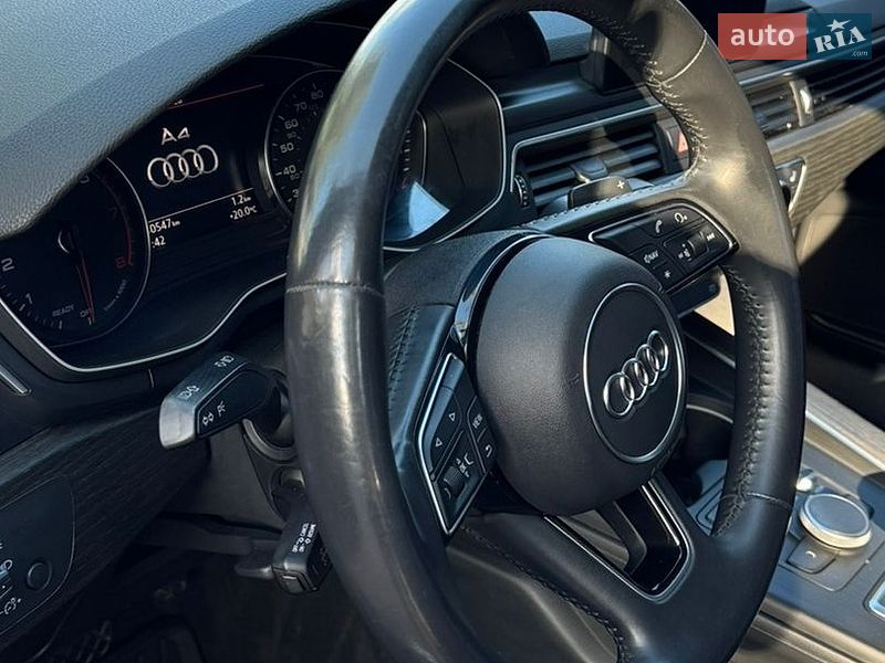 Седан Audi A4 2019 в Киеве