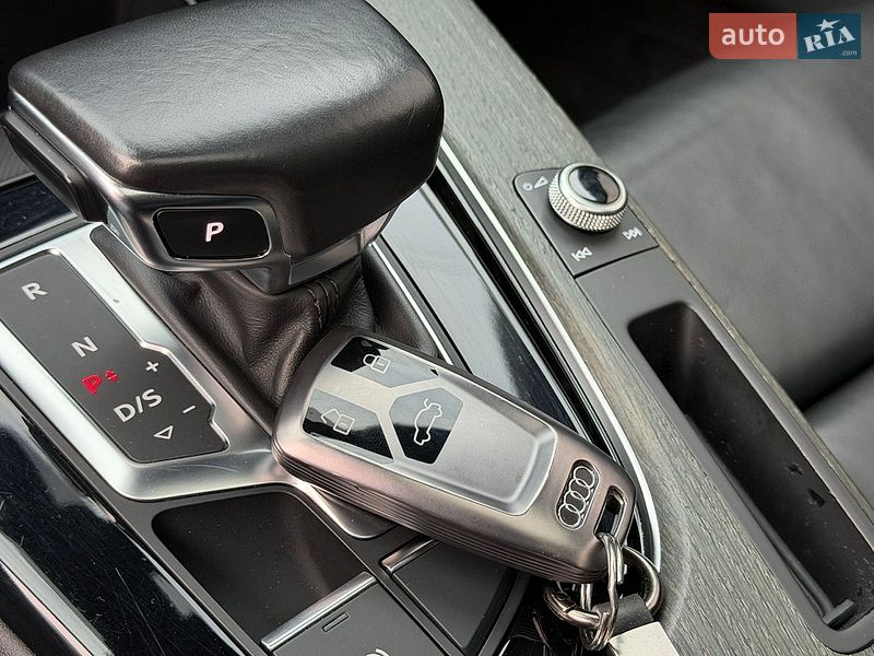 Седан Audi A4 2024 в Києві