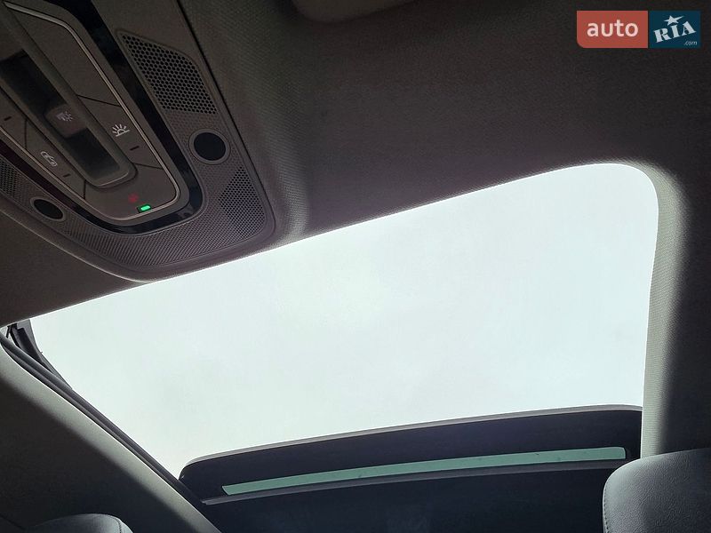 Универсал Audi A4 2017 в Киеве