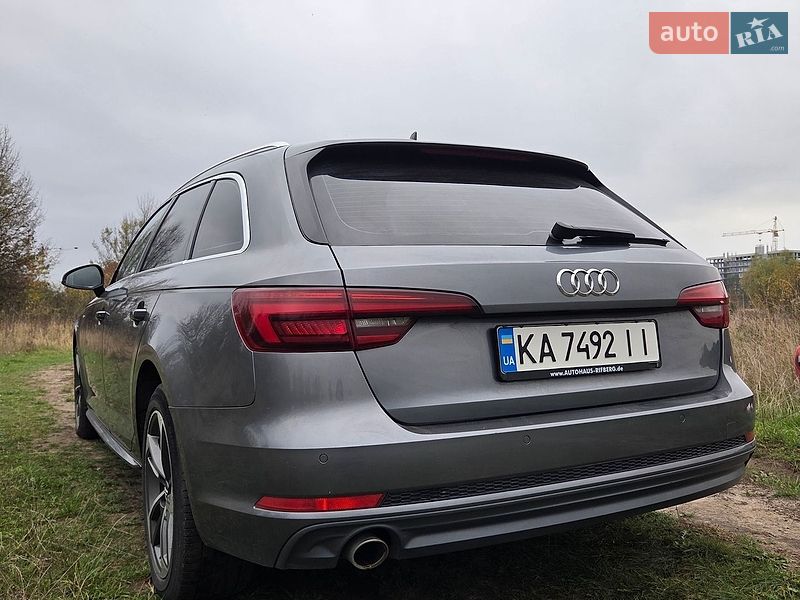 Универсал Audi A4 2017 в Киеве