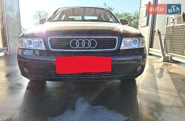 Седан Audi A4 1999 в Ужгороді