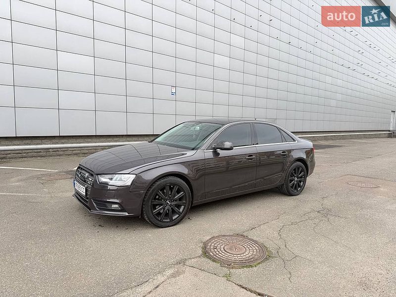 Седан Audi A4 2013 в Броварах