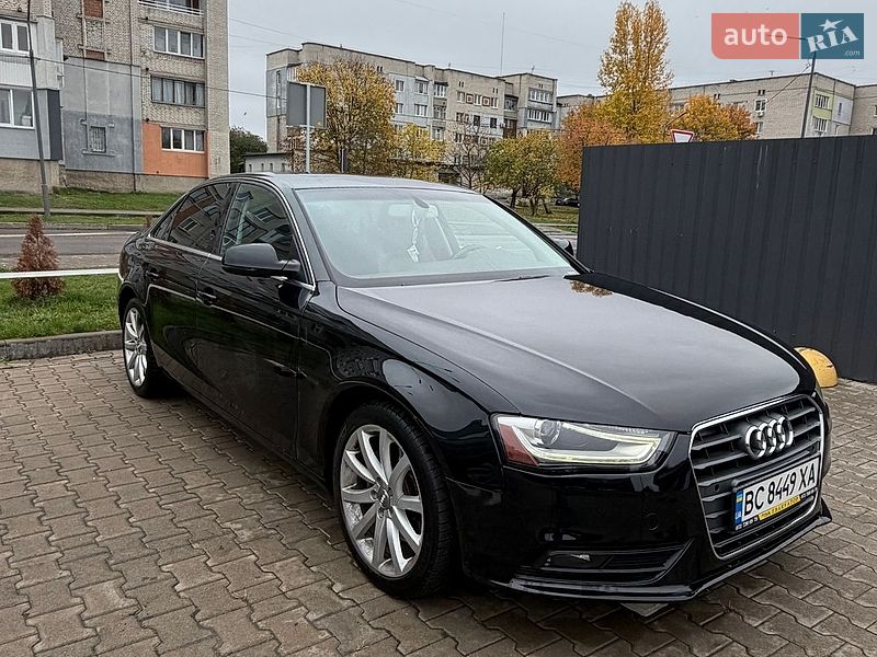 Седан Audi A4 2012 в Шептицькому