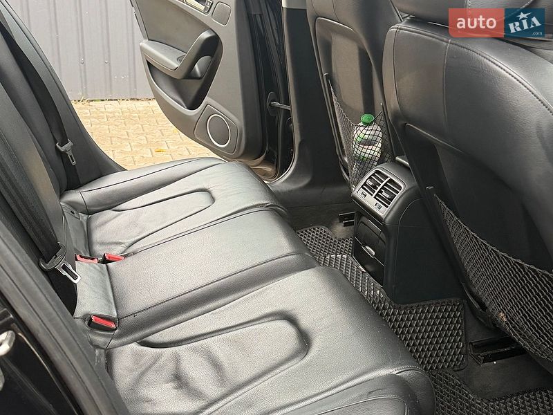 Седан Audi A4 2012 в Шептицькому