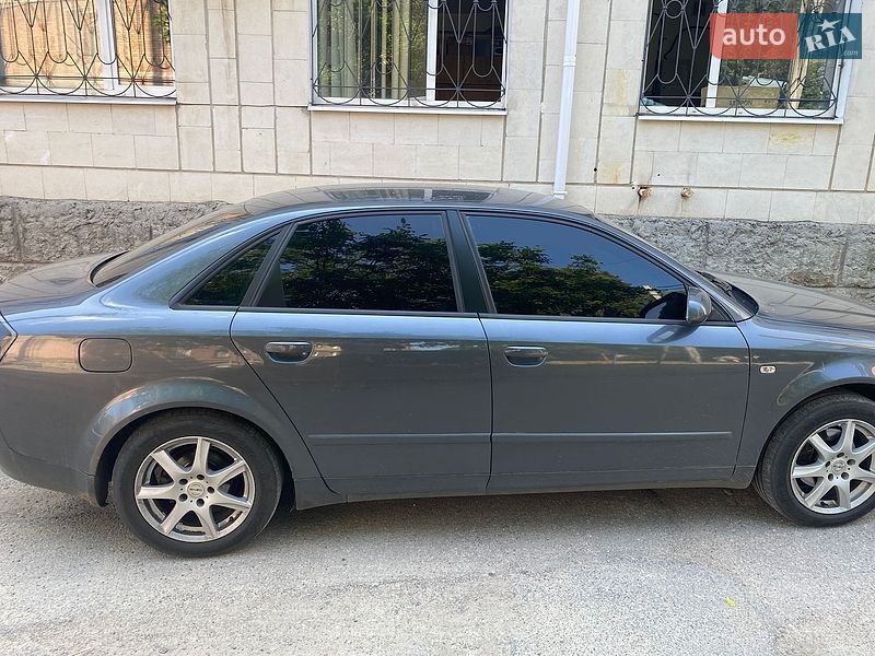Седан Audi A4 2004 в Кропивницькому