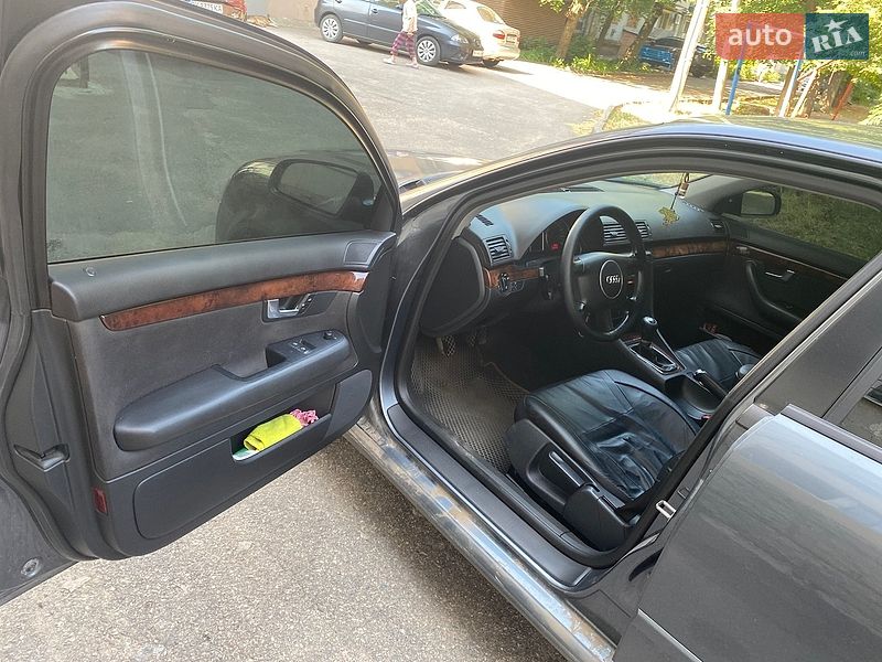 Седан Audi A4 2004 в Кропивницькому