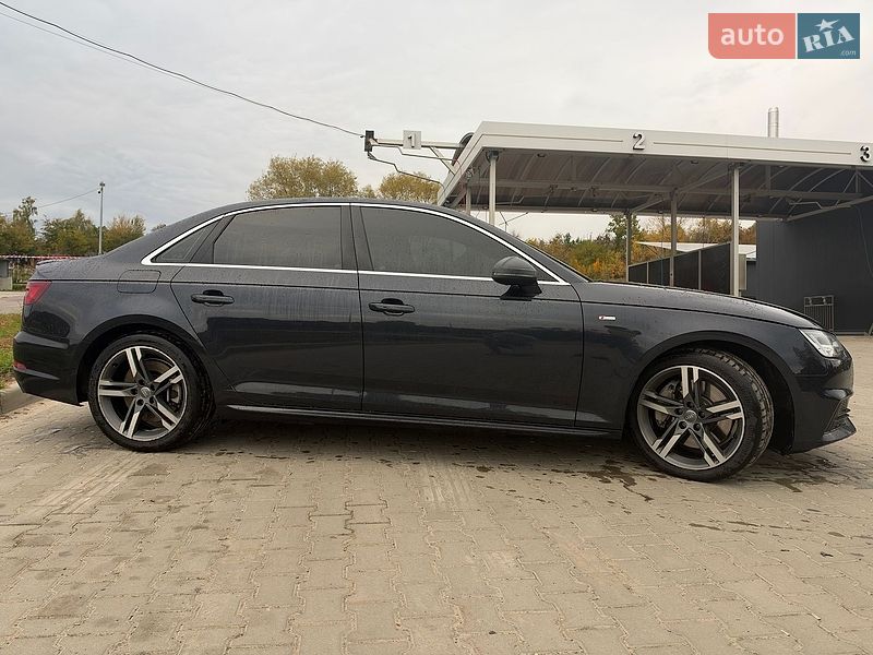 Седан Audi A4 2017 в Львове
