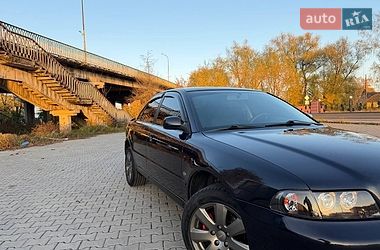 Седан Audi A4 1997 в Дрогобичі