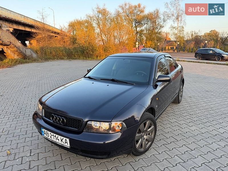 Седан Audi A4 1997 в Дрогобичі