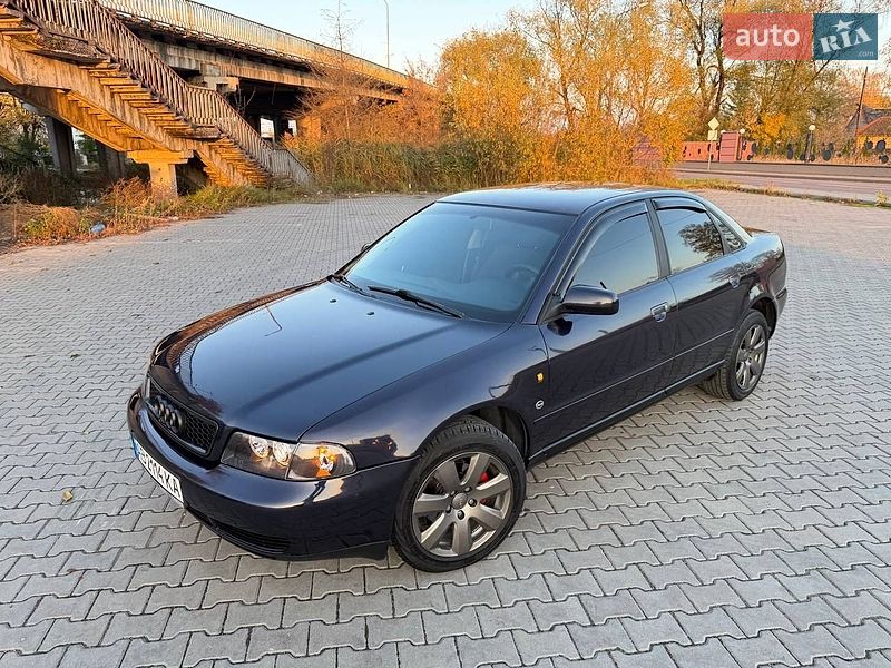 Седан Audi A4 1997 в Дрогобичі