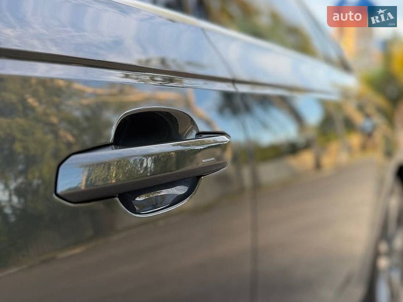 Седан Audi A4 2015 в Первомайске
