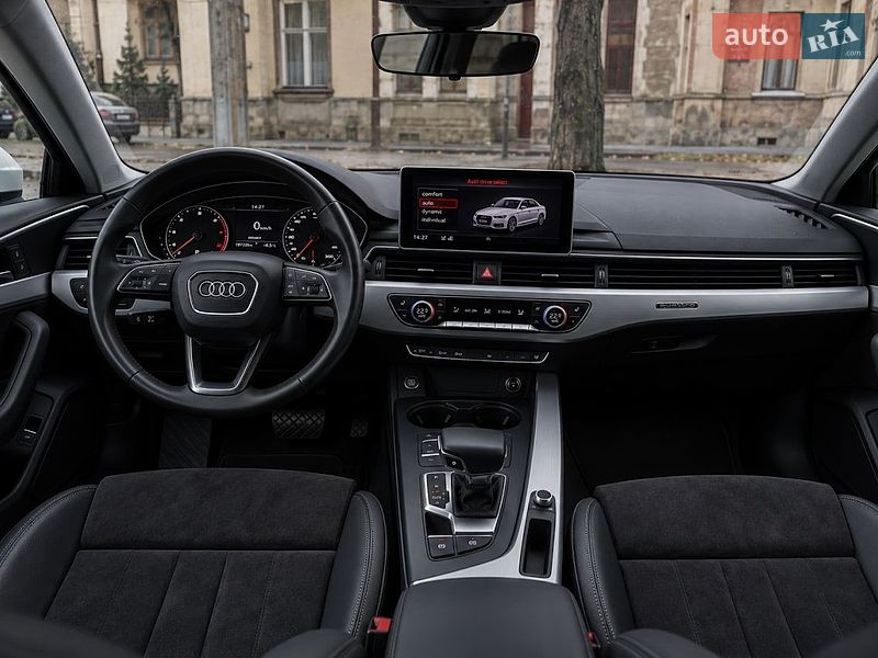 Седан Audi A4 2017 в Луцьку