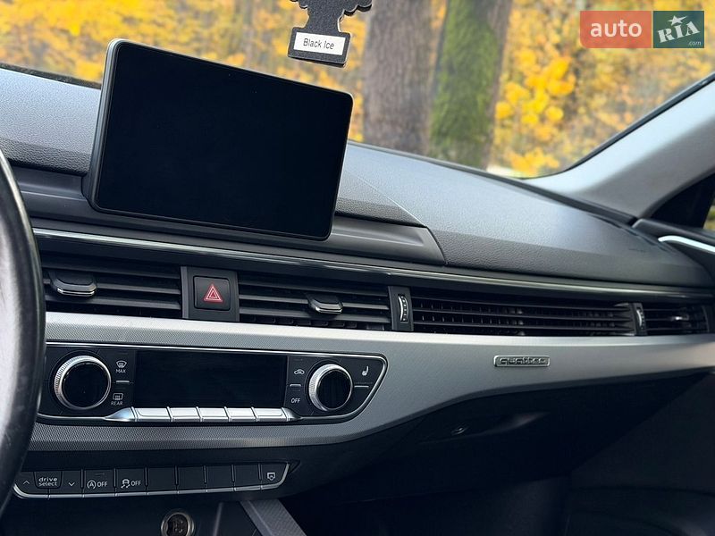 Седан Audi A4 2016 в Радивиліві