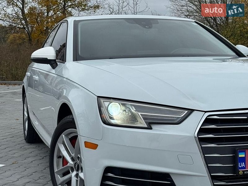 Седан Audi A4 2016 в Хмельницком