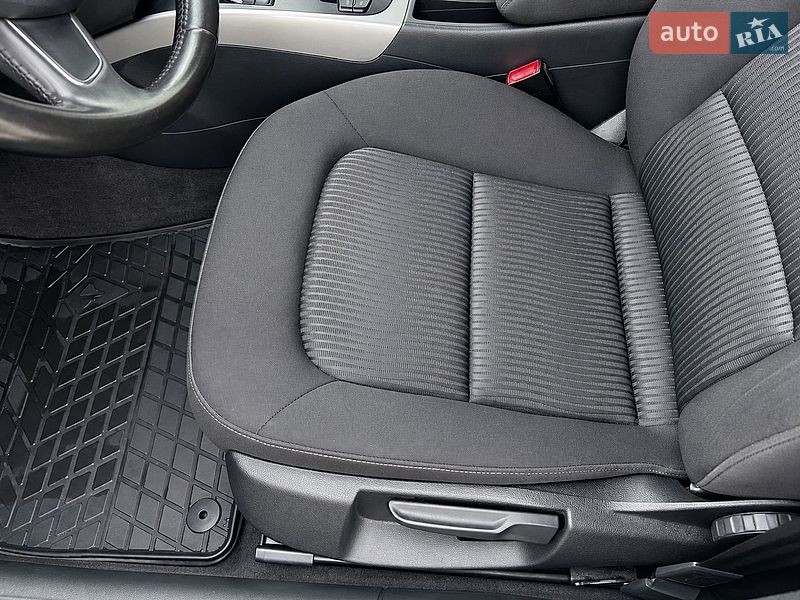 Универсал Audi A4 2014 в Киеве