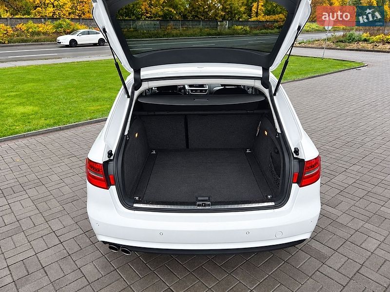 Универсал Audi A4 2014 в Киеве