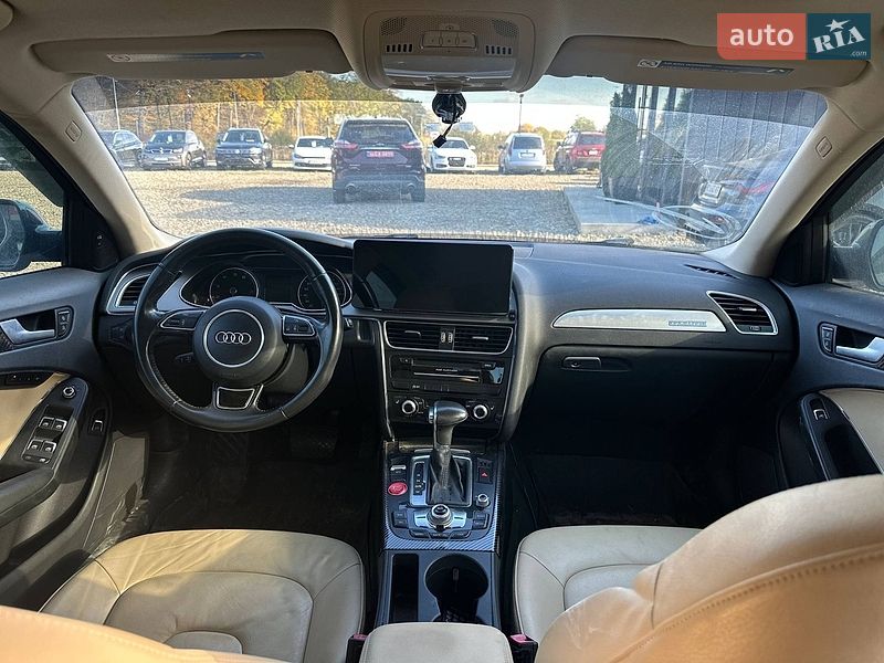 Седан Audi A4 2014 в Львові
