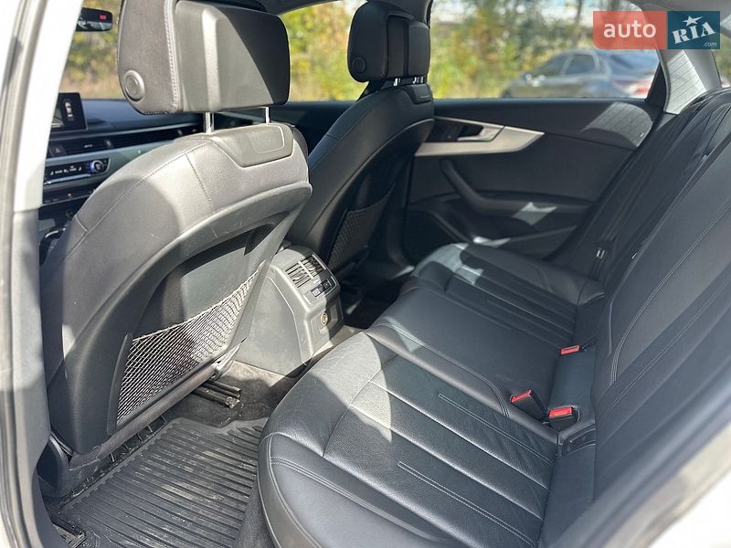 Седан Audi A4 2015 в Полтаве