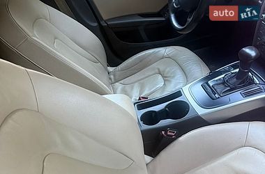 Седан Audi A4 2014 в Ровно