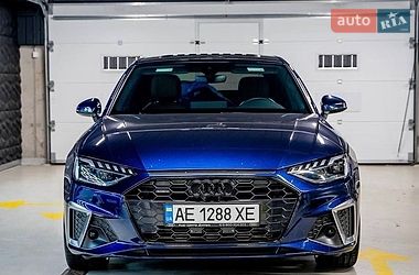 Седан Audi A4 2020 в Дніпрі