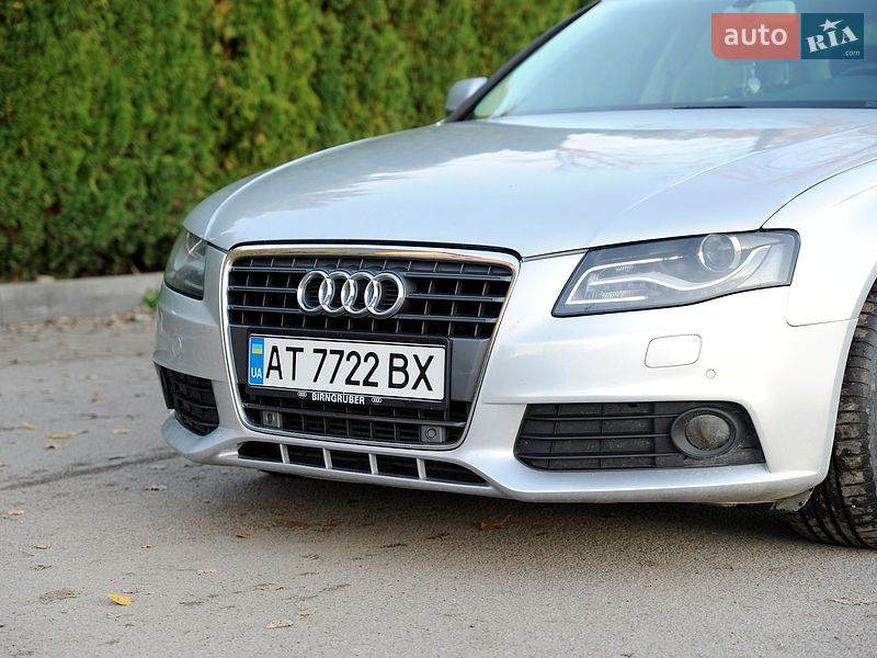 Седан Audi A4 2010 в Ивано-Франковске