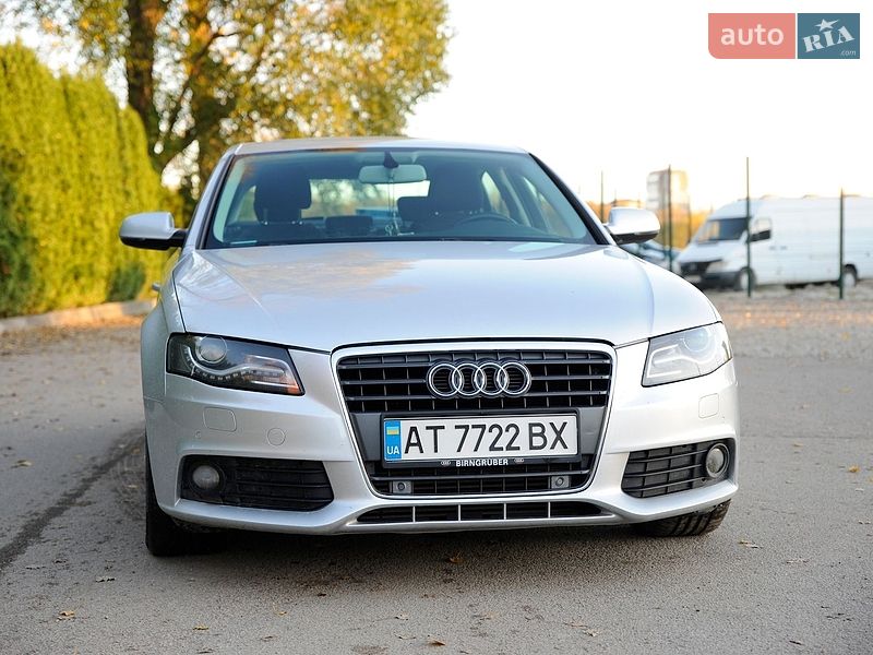 Седан Audi A4 2010 в Ивано-Франковске