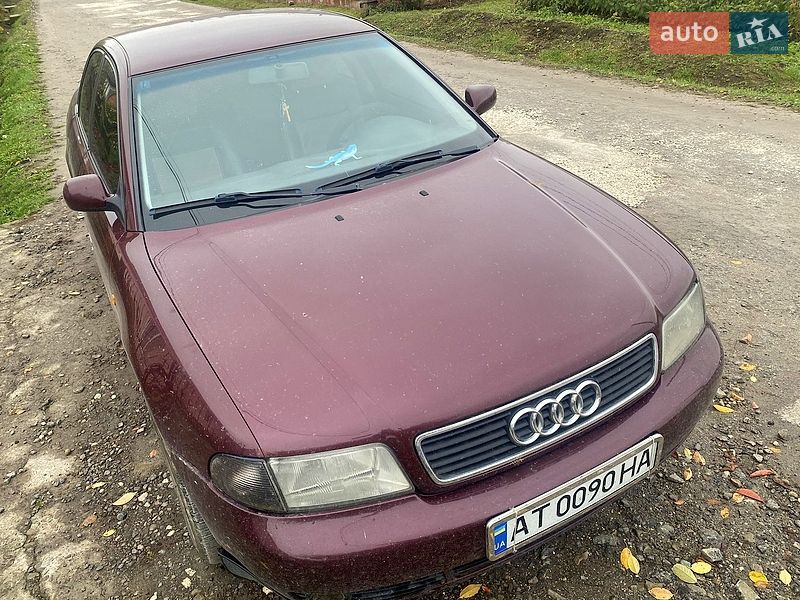 Седан Audi A4 1997 в Рогатині