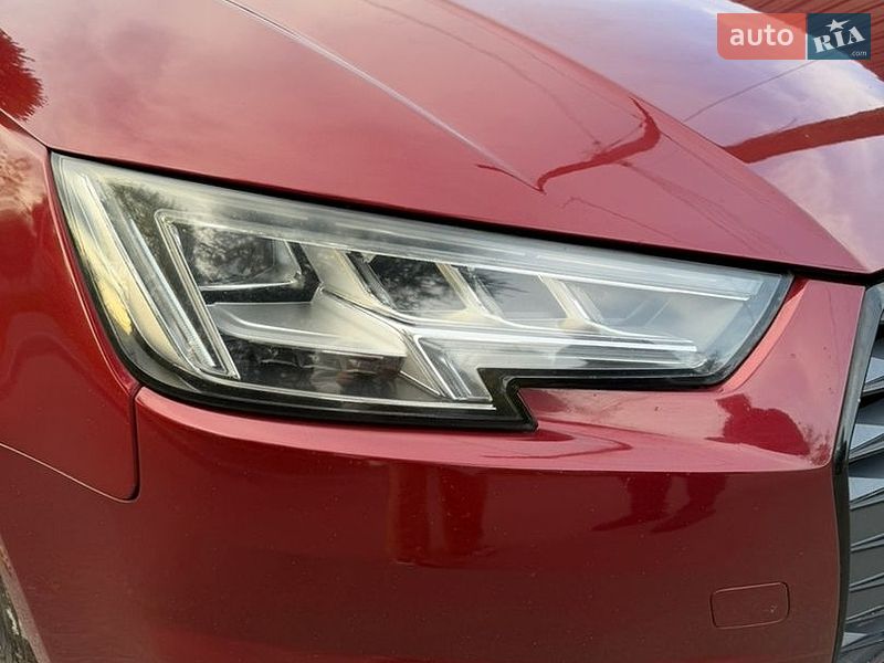 Седан Audi A4 2018 в Дніпрі