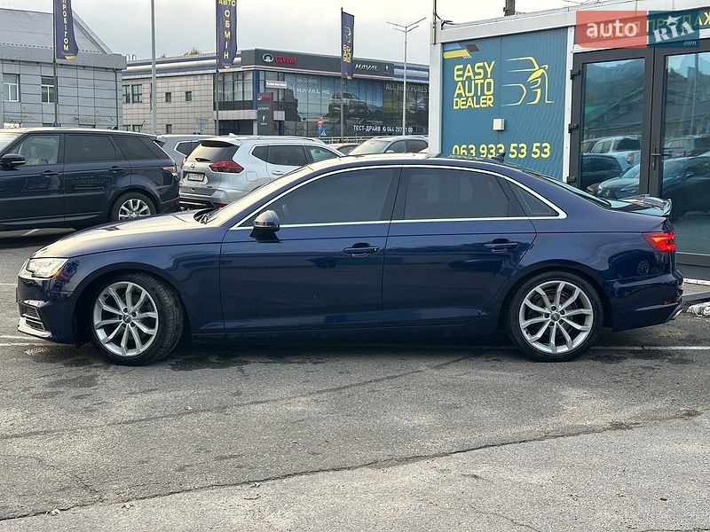 Седан Audi A4 2019 в Киеве