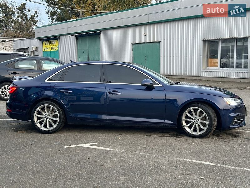 Седан Audi A4 2019 в Киеве