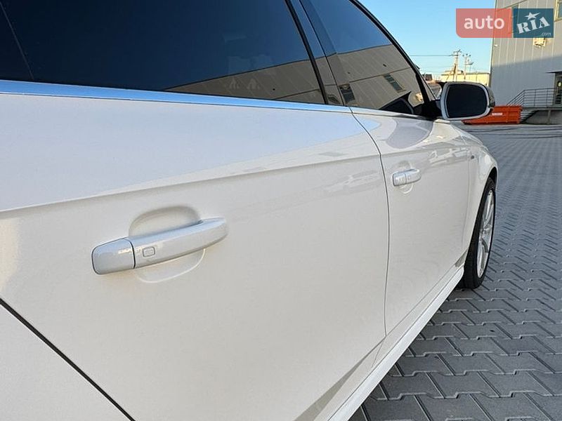 Седан Audi A4 2015 в Львові