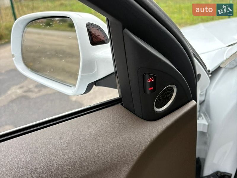 Седан Audi A4 2014 в Калиновке