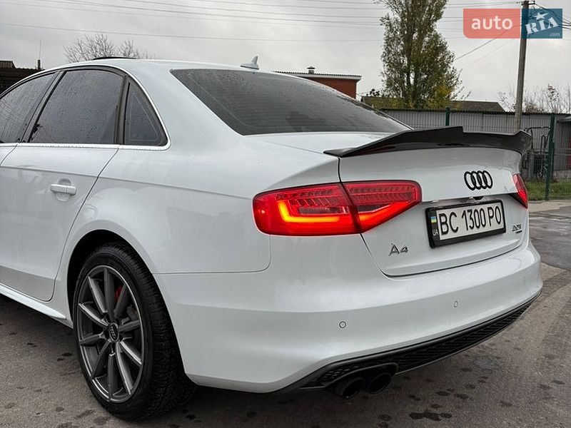 Седан Audi A4 2014 в Калиновке