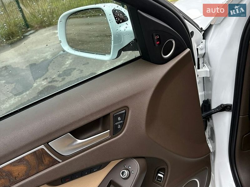 Седан Audi A4 2014 в Калиновке