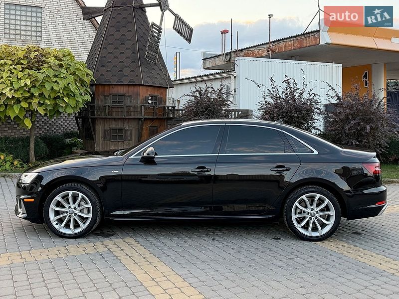 Седан Audi A4 2019 в Вінниці
