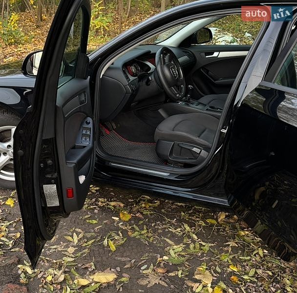 Седан Audi A4 2009 в Умані
