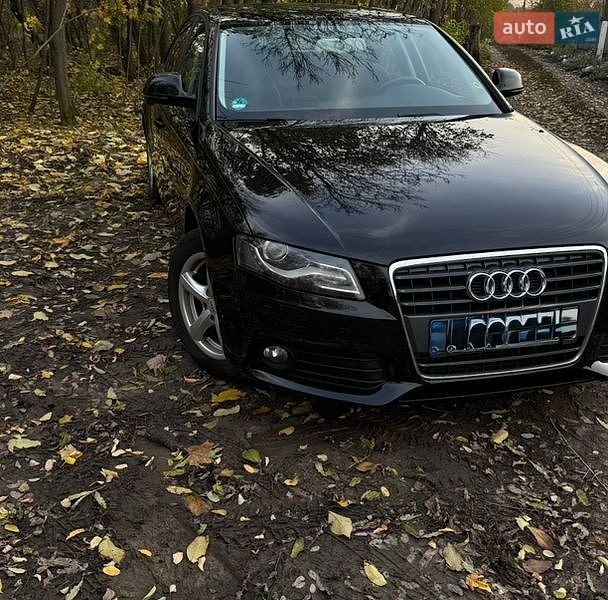 Седан Audi A4 2009 в Умані