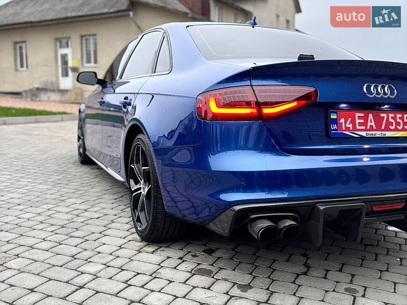 Седан Audi A4 2015 в Івано-Франково