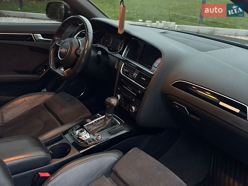 Седан Audi A4 2015 в Івано-Франково