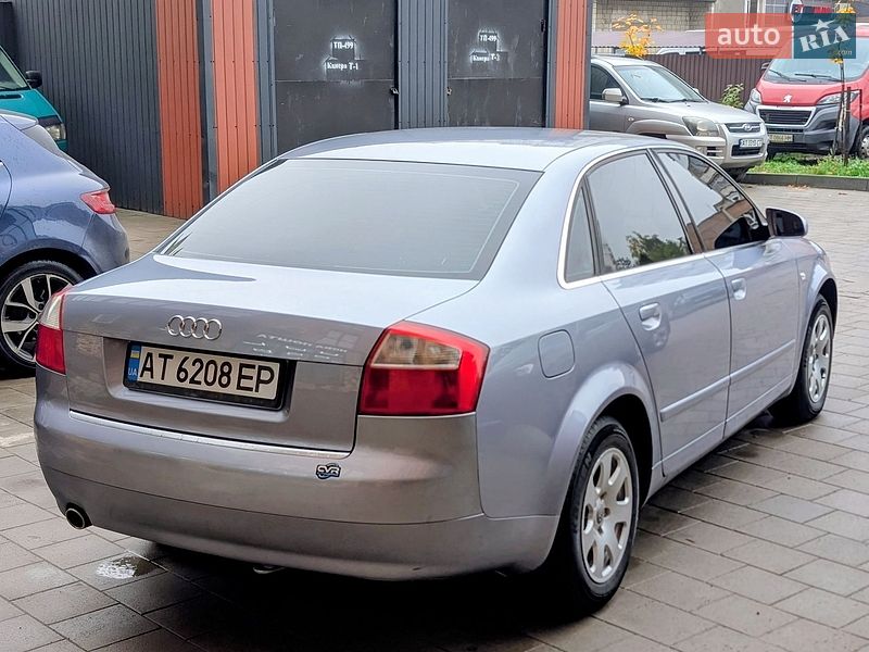Седан Audi A4 2004 в Калуше