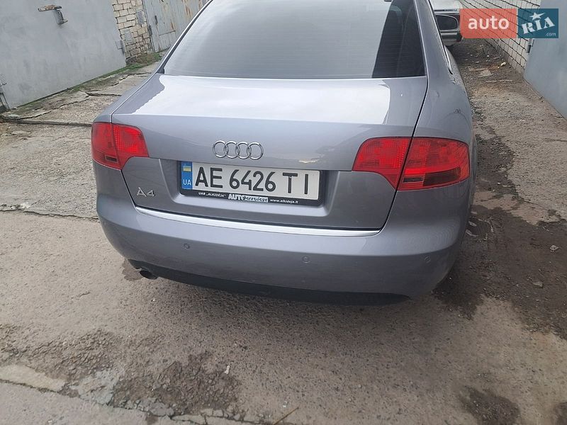 Седан Audi A4 2005 в Дніпрі