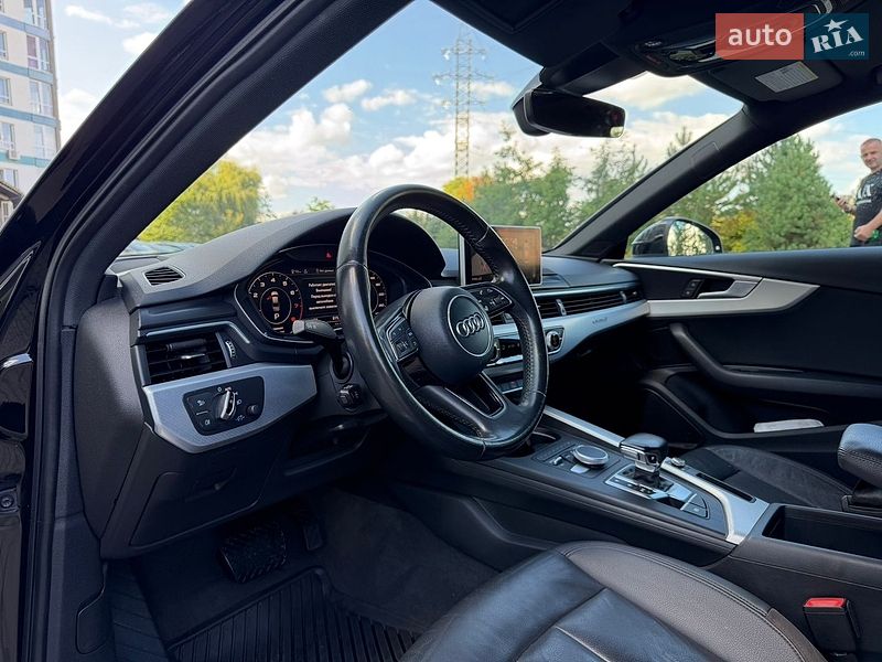 Седан Audi A4 2017 в Ивано-Франковске