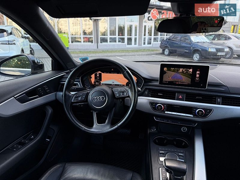 Седан Audi A4 2017 в Ивано-Франковске