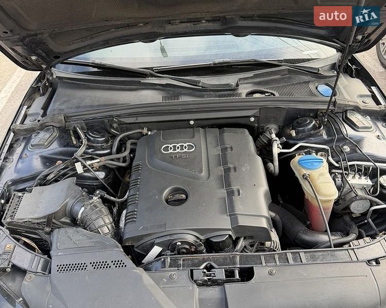 Седан Audi A4 2010 в Дніпрі